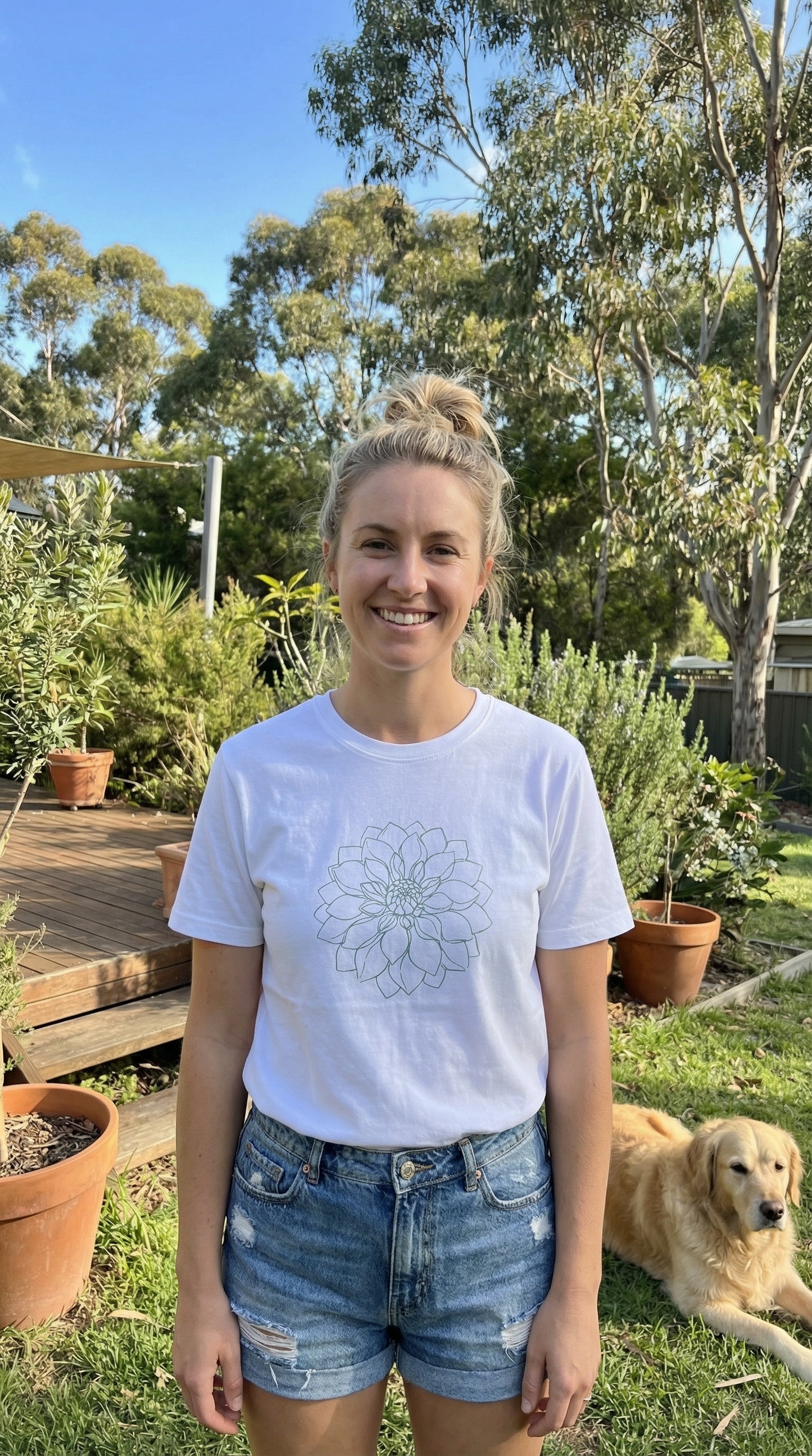 Dahlia Floral T-Shirt White